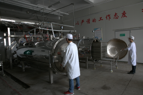 GMP标准化生产车间一角